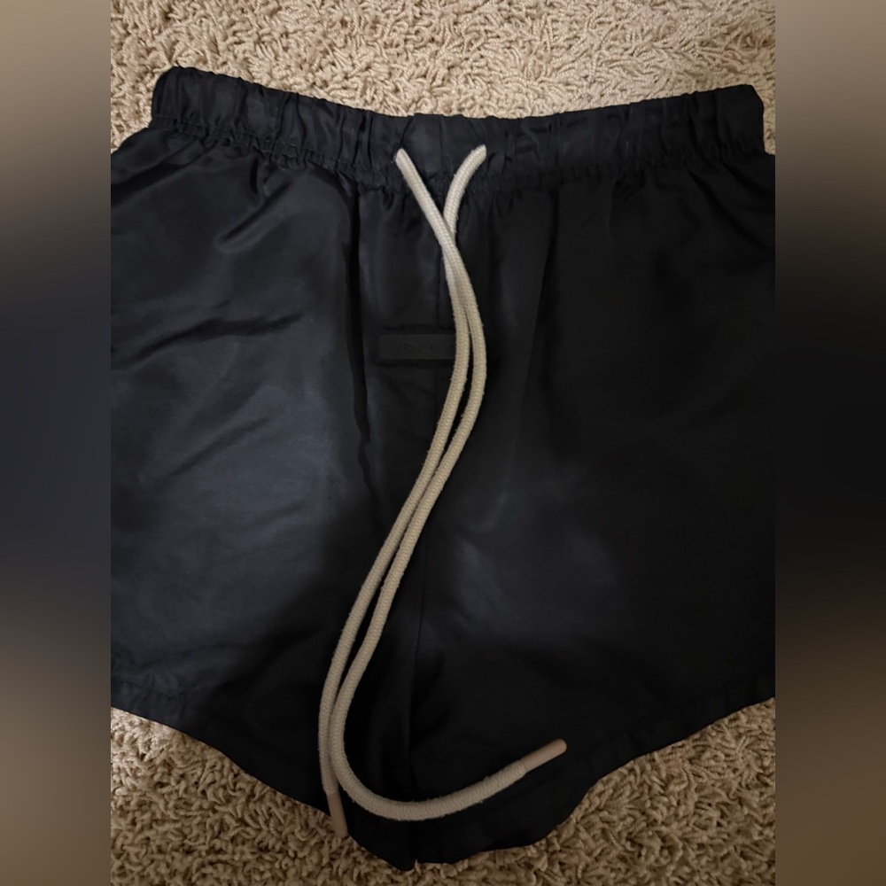 essentials women’s shorts - image 2